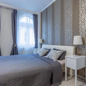 Goldcentral Grand Boulevard In The Heart Of The Apartament